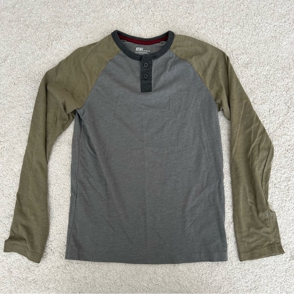Epic Threads Other - Epic Threads Boys Long Sleeve Henley Tshirt